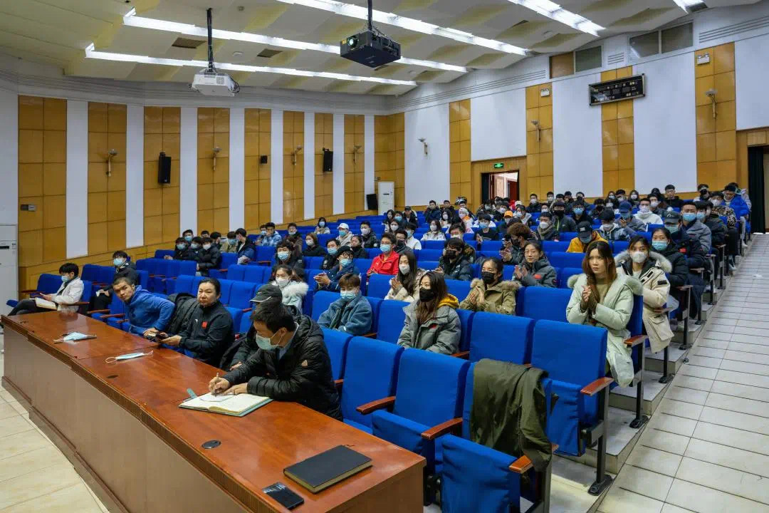 c7e9308ff31144abb00704630eb9b5f2.jpg c7e9308ff31144abb00704630eb9b5f2.jpg