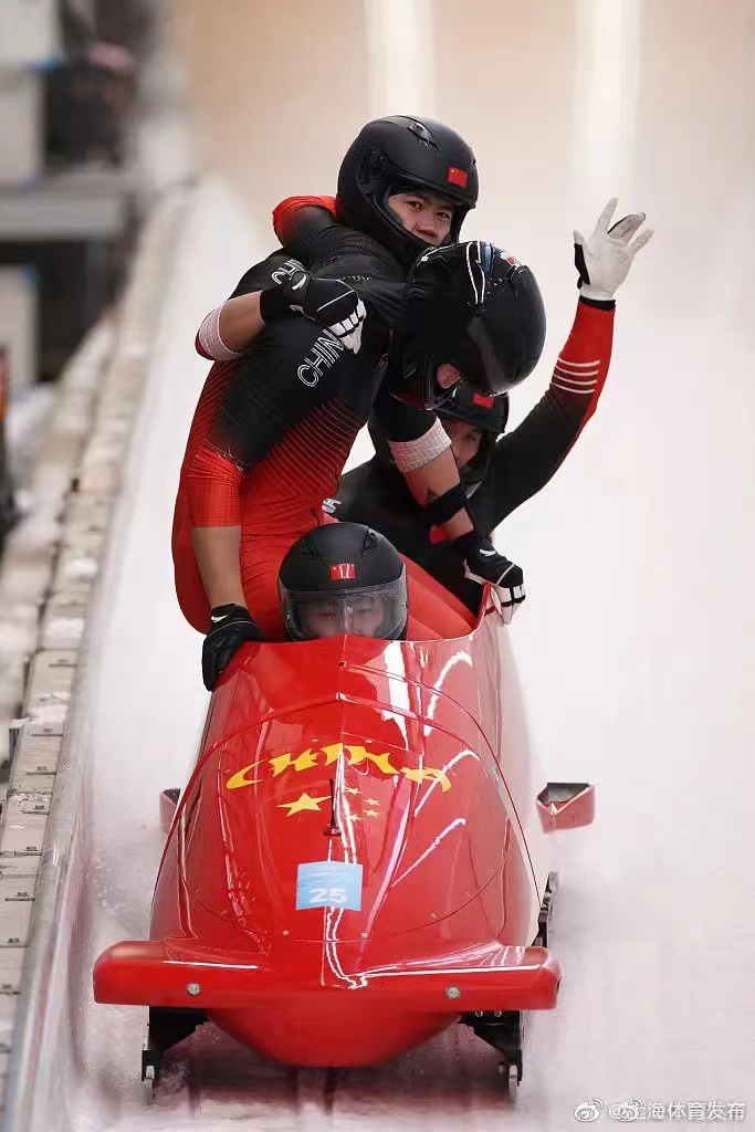 4ce729980c05468ab38f1de6bd91b992.jpg 4ce729980c05468ab38f1de6bd91b992.jpg