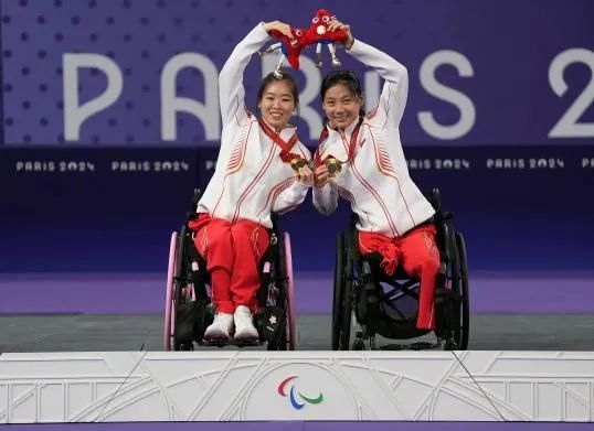 b1ab49f30ffb4385b189275a9bc6f392.jpg b1ab49f30ffb4385b189275a9bc6f392.jpg