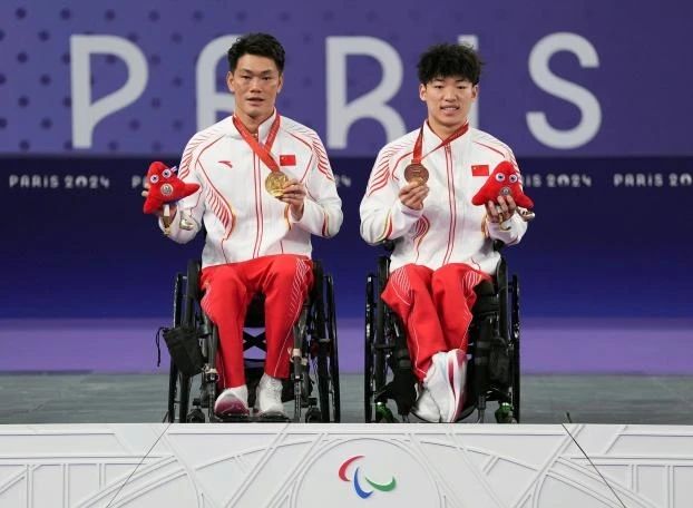 bde6f614a64d460286f506ce6335d80e.jpg bde6f614a64d460286f506ce6335d80e.jpg