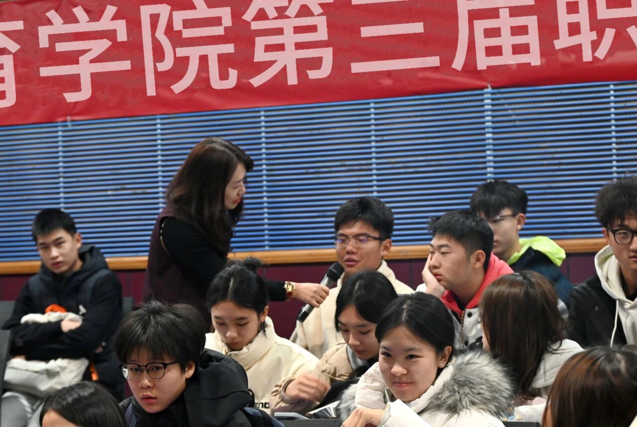 f5075721c27d45a684d3a1bd4bd45236.jpg f5075721c27d45a684d3a1bd4bd45236.jpg